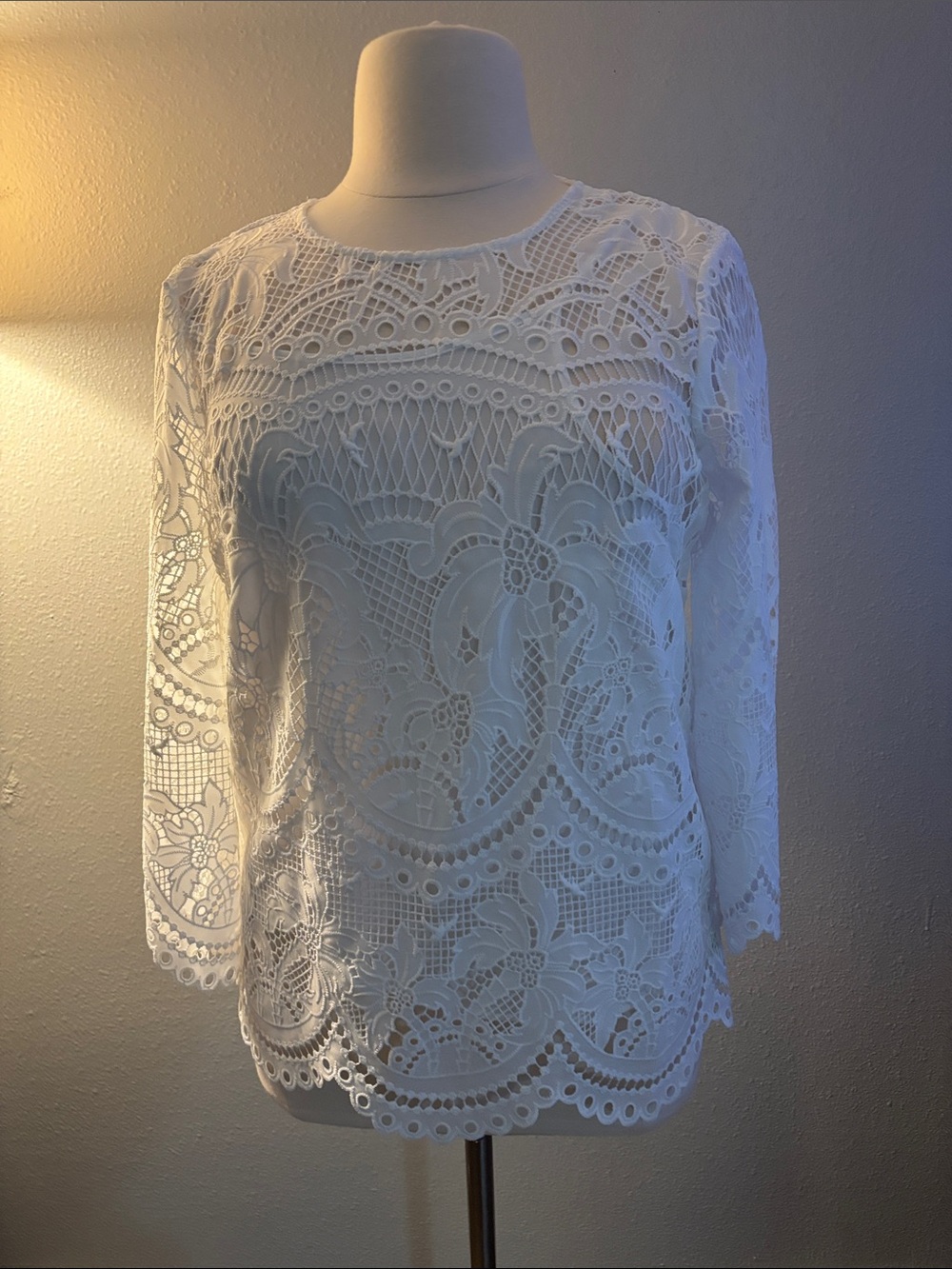 Lilly Pulitzer Women's White Lace Long-Sleeve Top